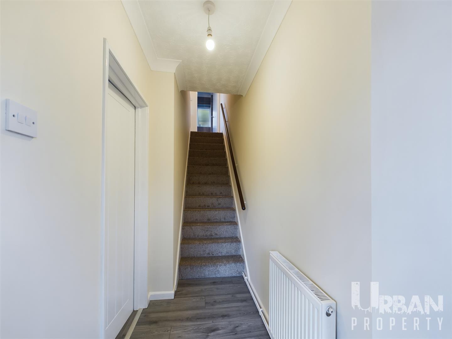 Foxhill Close, Hull Urban Property